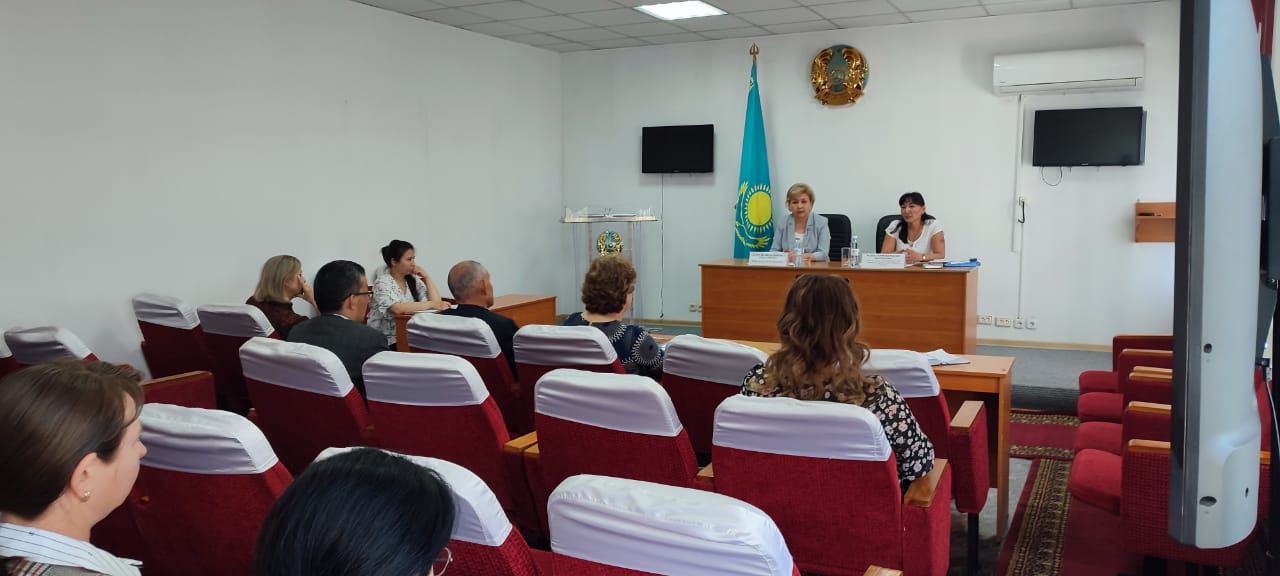 A meeting on the anti-corruption work of state institutions of the district with the participation of the head of the Department of State and Legal Work of the Akim of Akmola region – Asel Kenzhebekovna Kyzkenova.