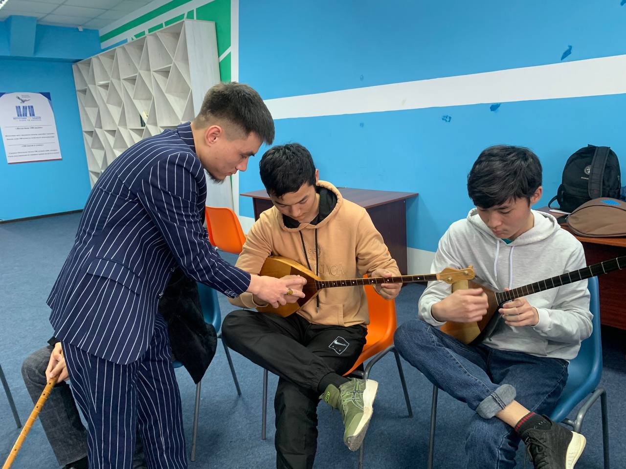 Күйеуімнің әтешін сорып, жұтып қоям