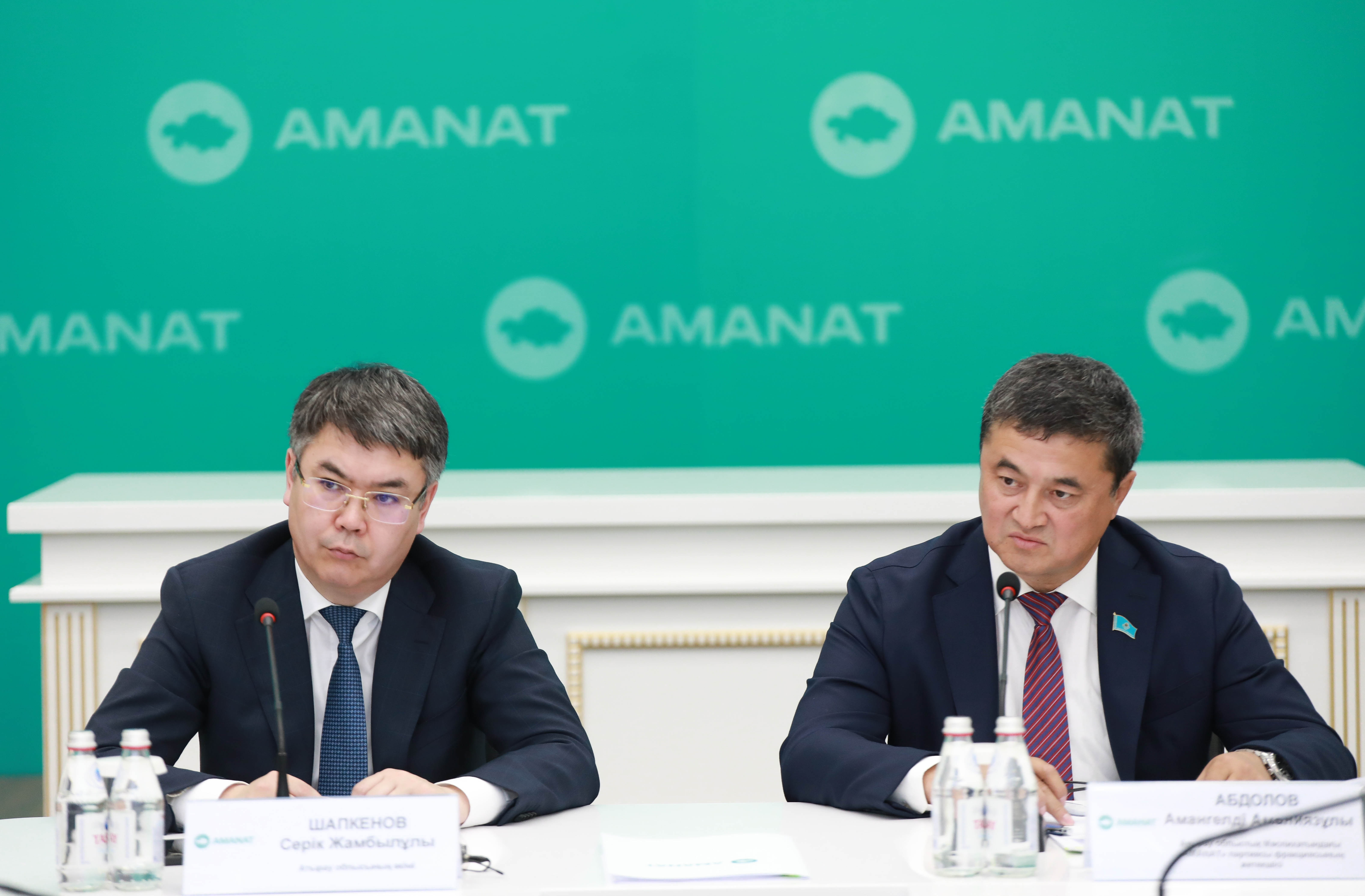 Атырау облысында аудан әкіміне «AMANAT» партиясының сайлауалды бағдарламасын тиісті деңгейде орындамағаны үшін сөгіс жариялау ұсынылды