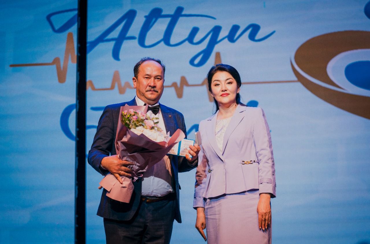 За каждым достижением сферы здравоохранения стоит титанический труд медработников – А. Гиният