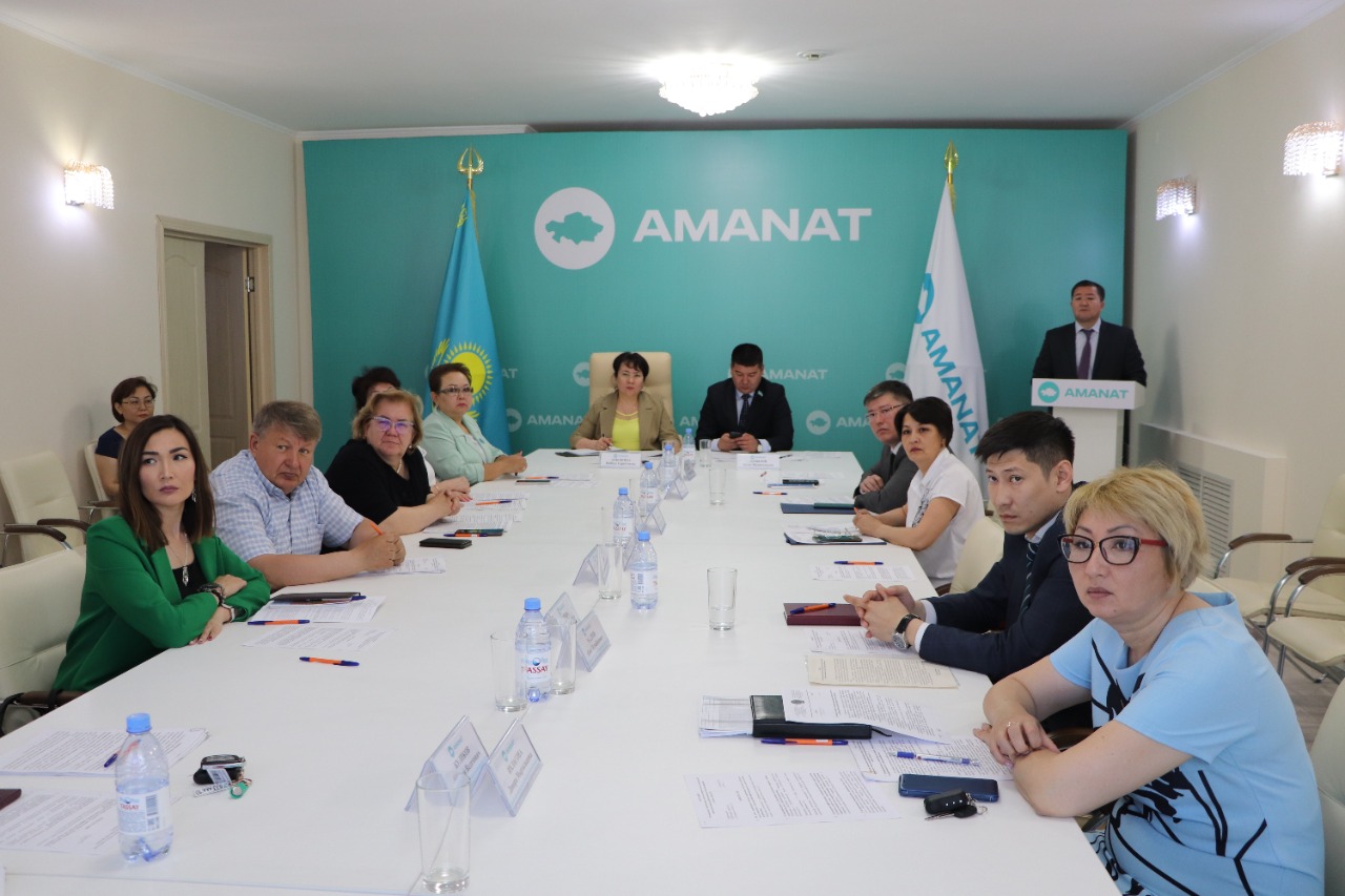 Участие  руководителя Департамента Нәси  Сырым в заседании при Костанайском областном филиале партии «AMANAT».