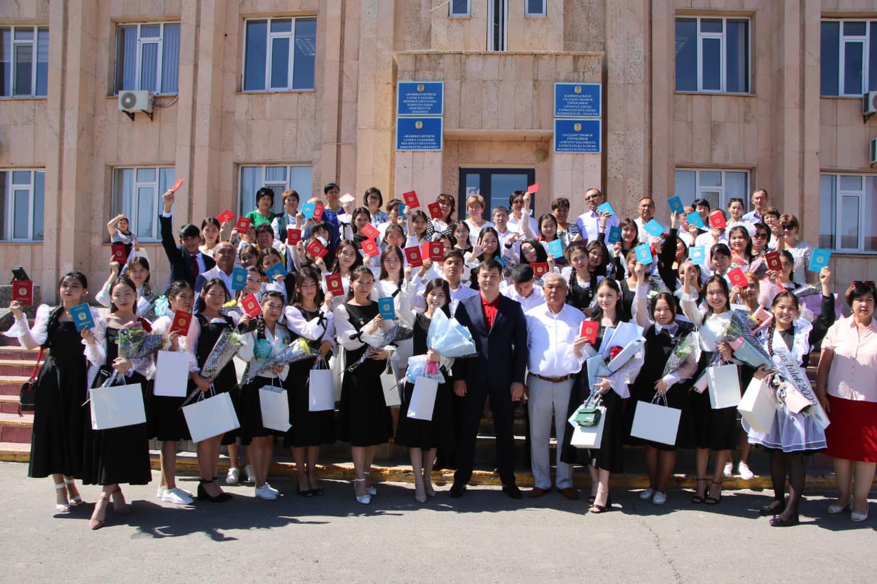 ЖҮЗДЕН ЖҮЙРІК, МЫҢНАН ОЗАТ ОҚУШЫЛАР МАРАПАТТАЛДЫ