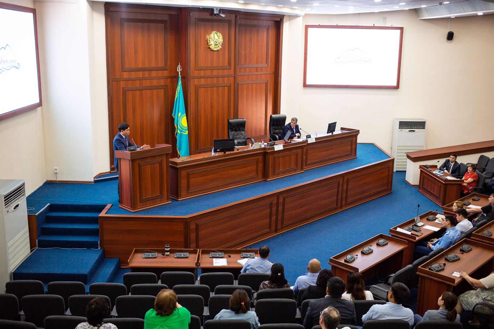 Заседание комиссии правомочно. Правомочность принятия решения что это?. Совещание комиссии. Заседание комиссии правомочно. Заседание комиссии правомочно.