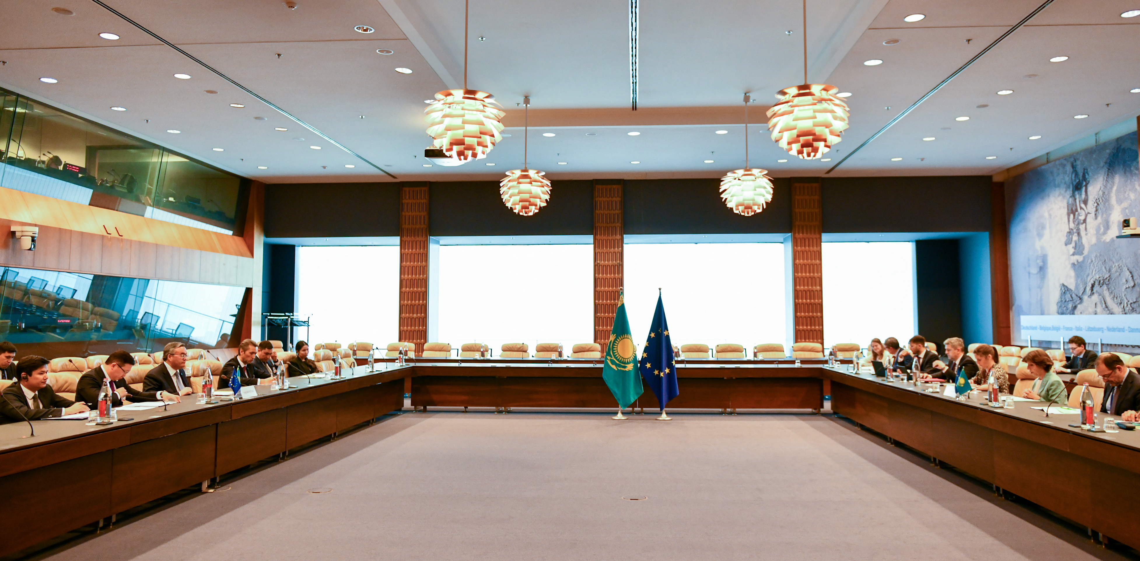 Казахстан и Европейский союз провели комплексный обзор актуальных вопросов двустороннего сотрудничества   