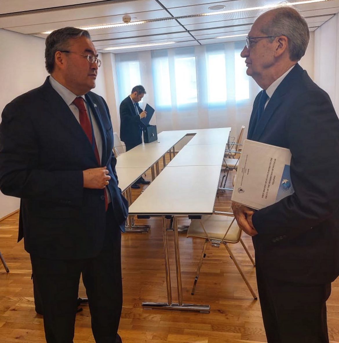 El Ministro Mukhtar Tleuberdi se reunió con el Secretario General del OPANAL, Excmo. Embajador Flávio Roberto Bonzanini