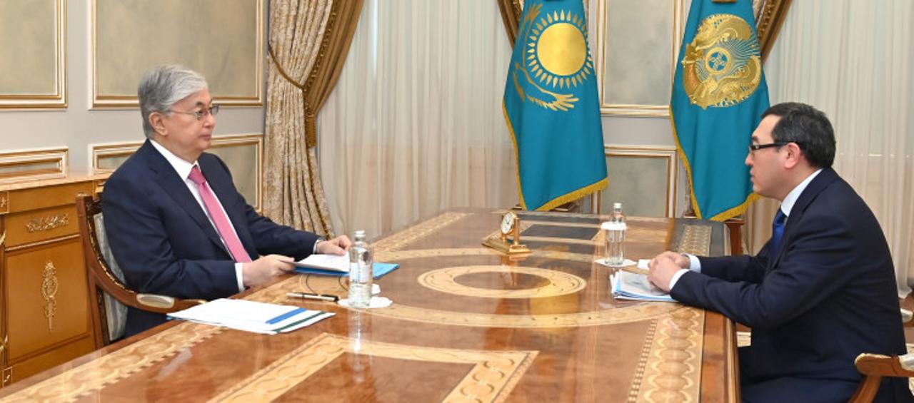 Глава государства принял акима Алматинской области Марата Султангазиева