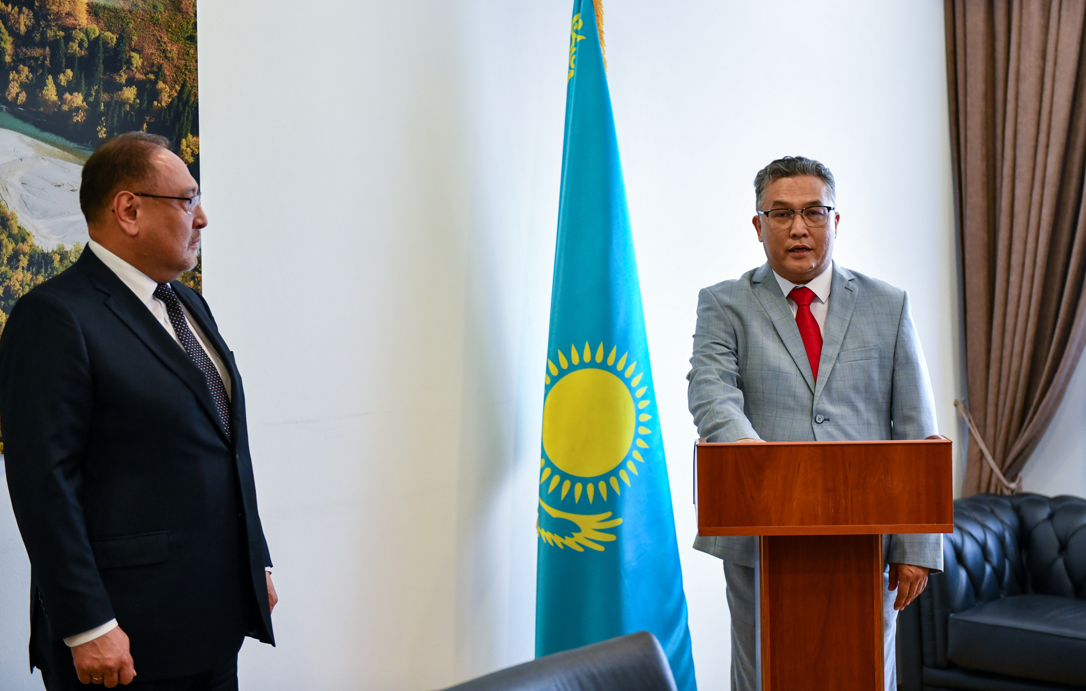 Вновь назначенный Посол Казахстана принес присягу