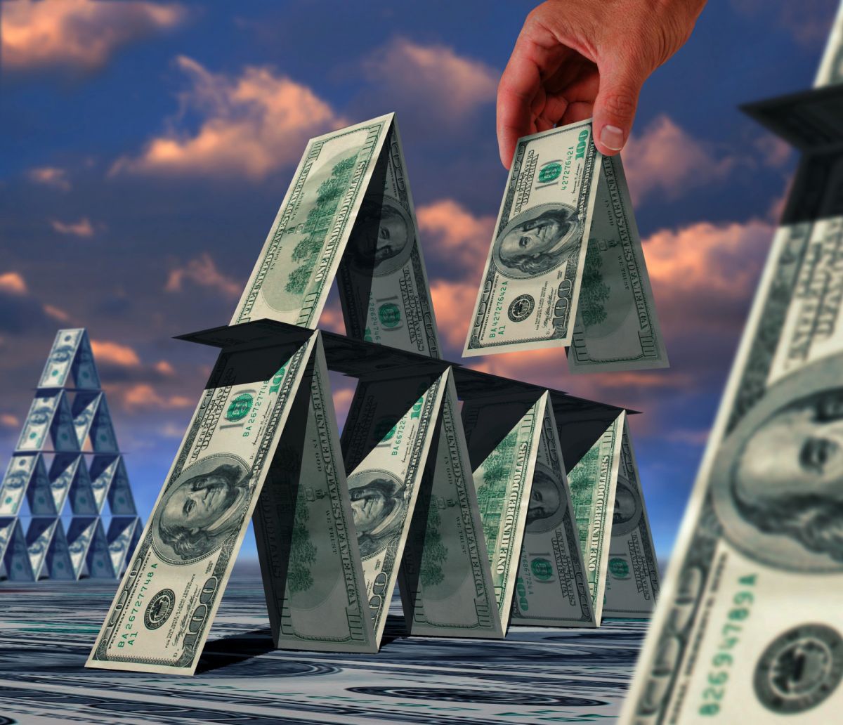 О финансовой пирамиде и мошенничестве