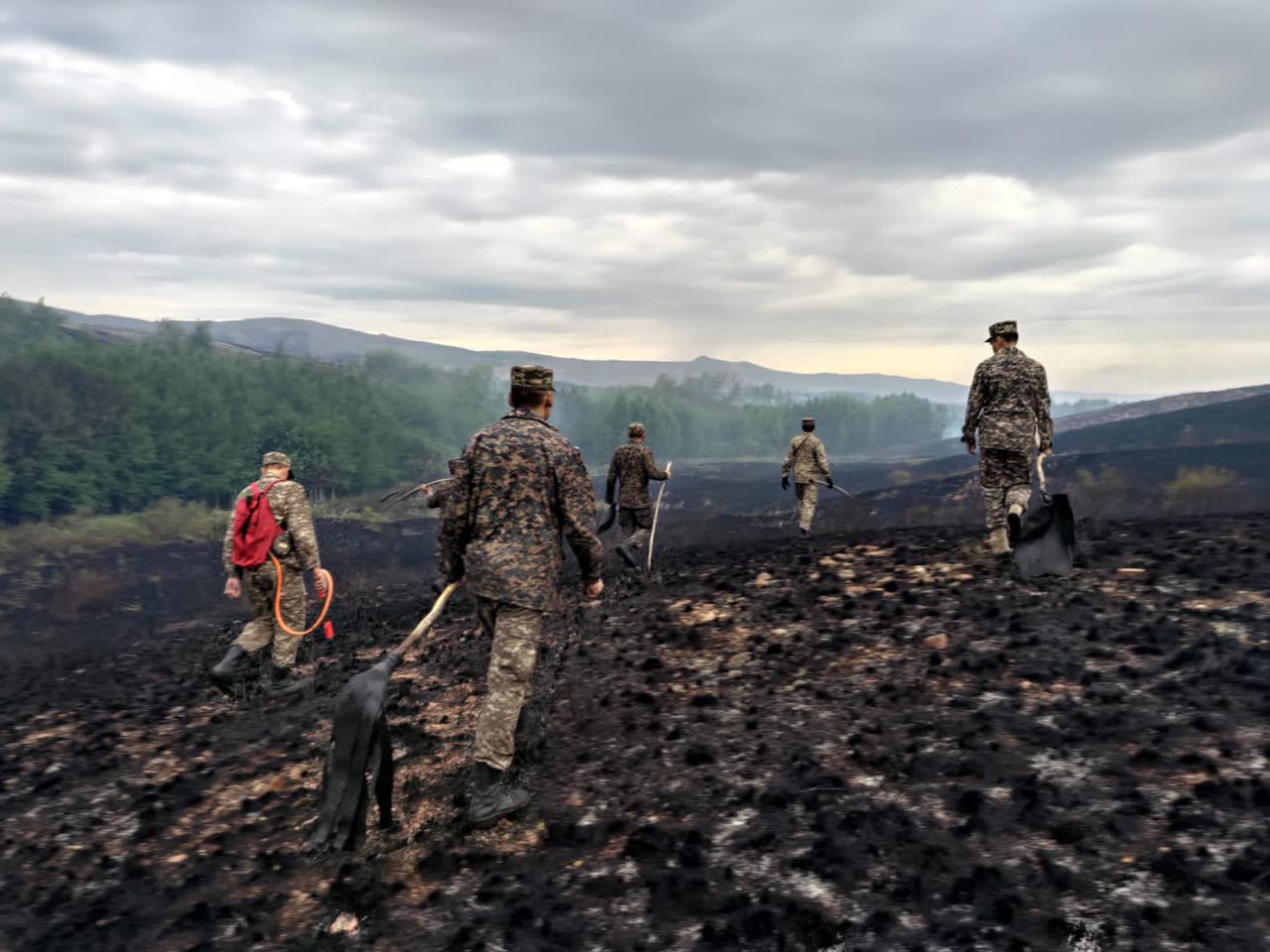 Силы воинской части №52859 МЧС РК привлечены к ликвидации природных пожаров в Каркаралинском районе