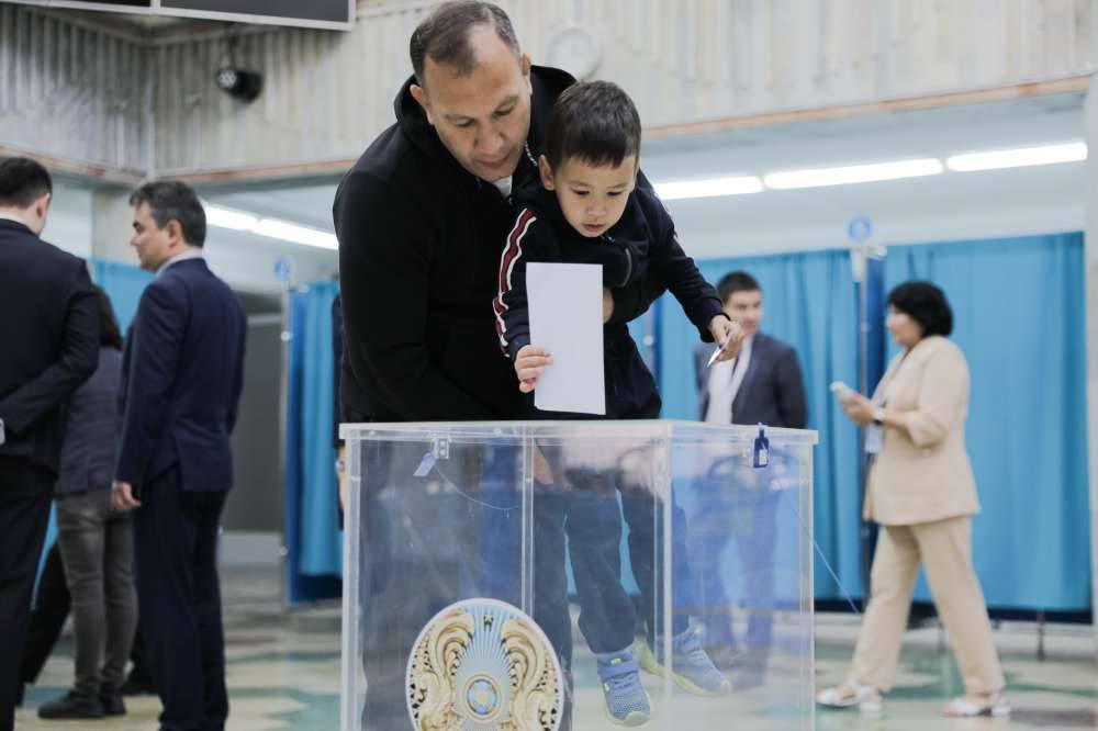 Kazakhstan’s Referendum on Adoption of Amendments to the Constitution Declared Valid with 68.44% Turnout as Polling Stations Close