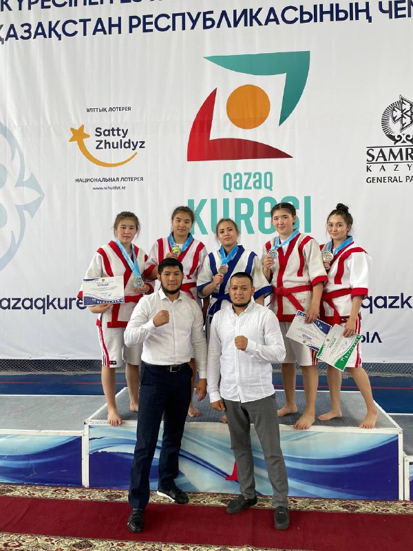 Орыс жұптары арасындағы секс Секс мультфильм супер отбасы