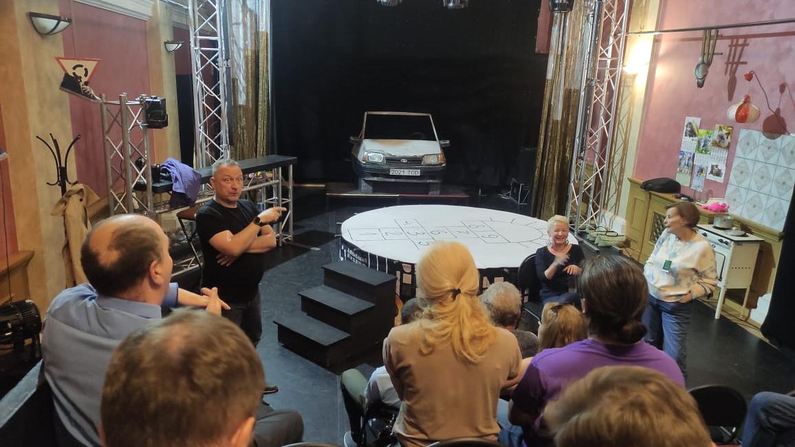 Екатеринбургте бір сағат бойы әйел