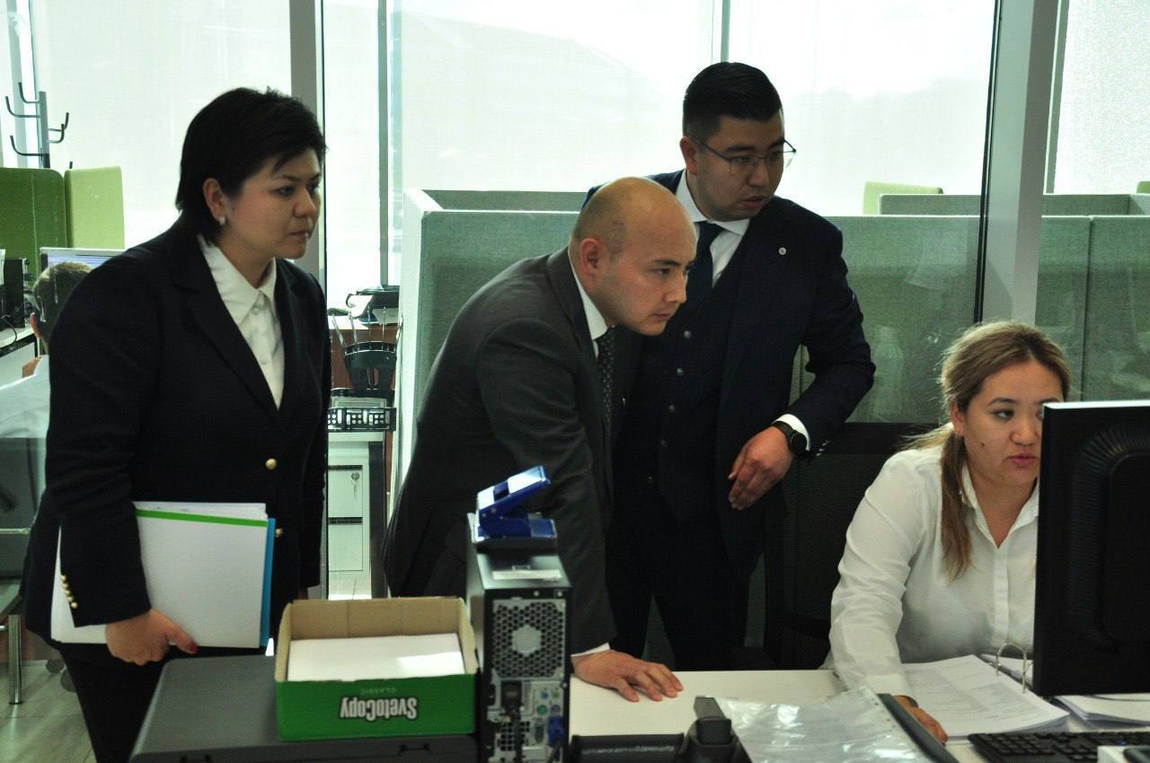 Сегодня Министр национальной экономики РК Алибек Куантыров посетил столичный филиал Фонда «Даму»