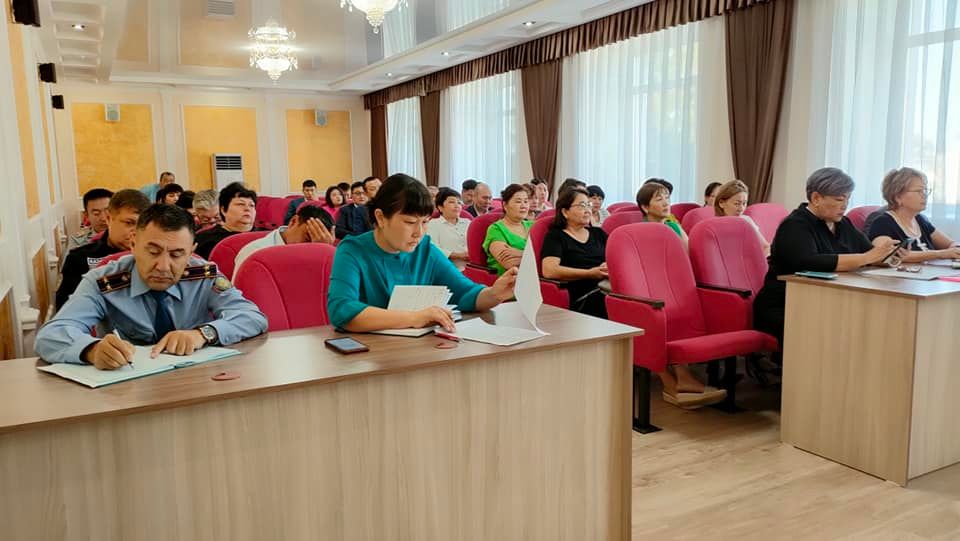 Сегодня под председательством акима района Талгата Ерсеитова состоялось аппаратное совещание.