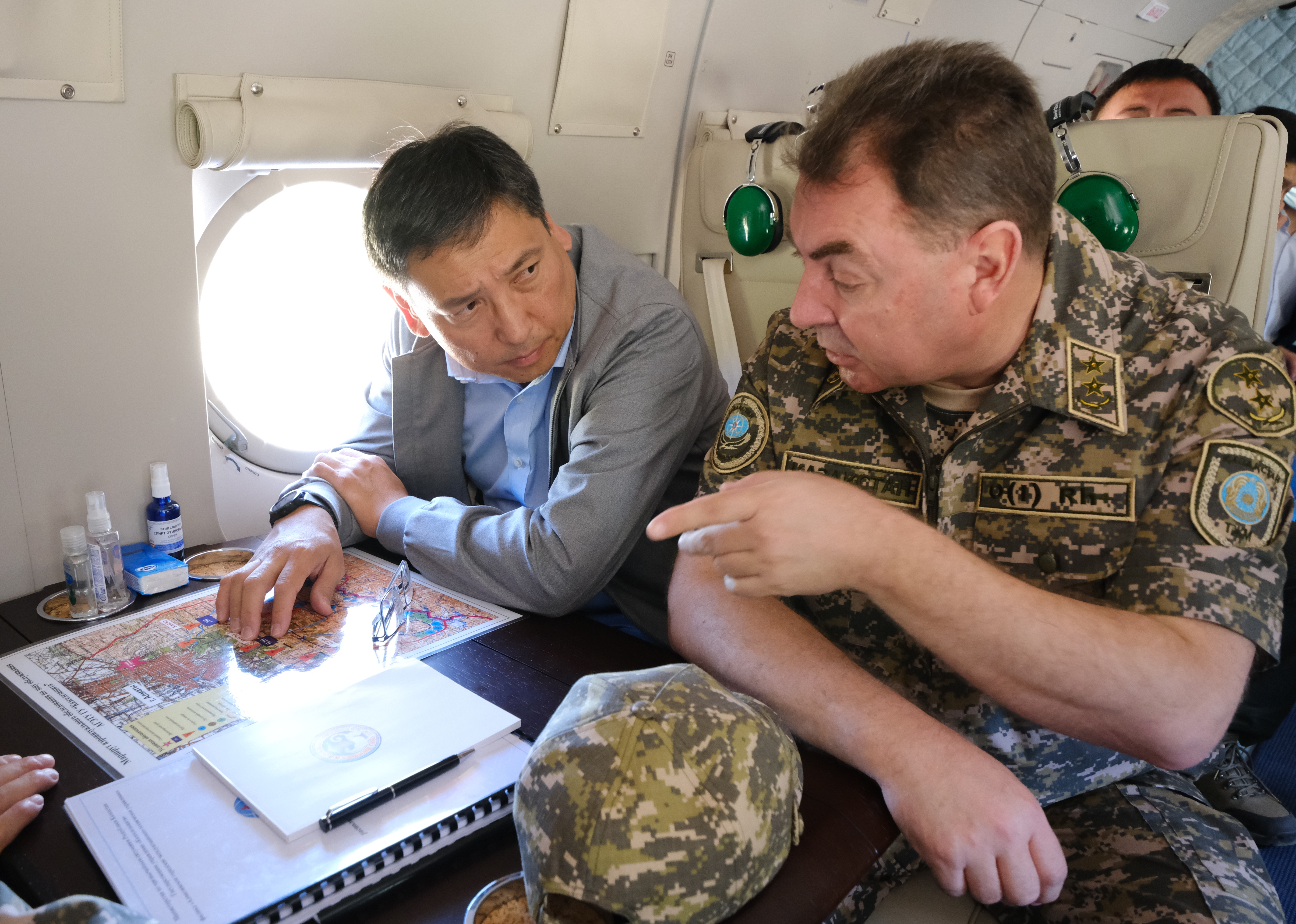 Аким Алматы и Министр по чрезвычайным ситуациям проверили состояние моренных озер в горах Алматы