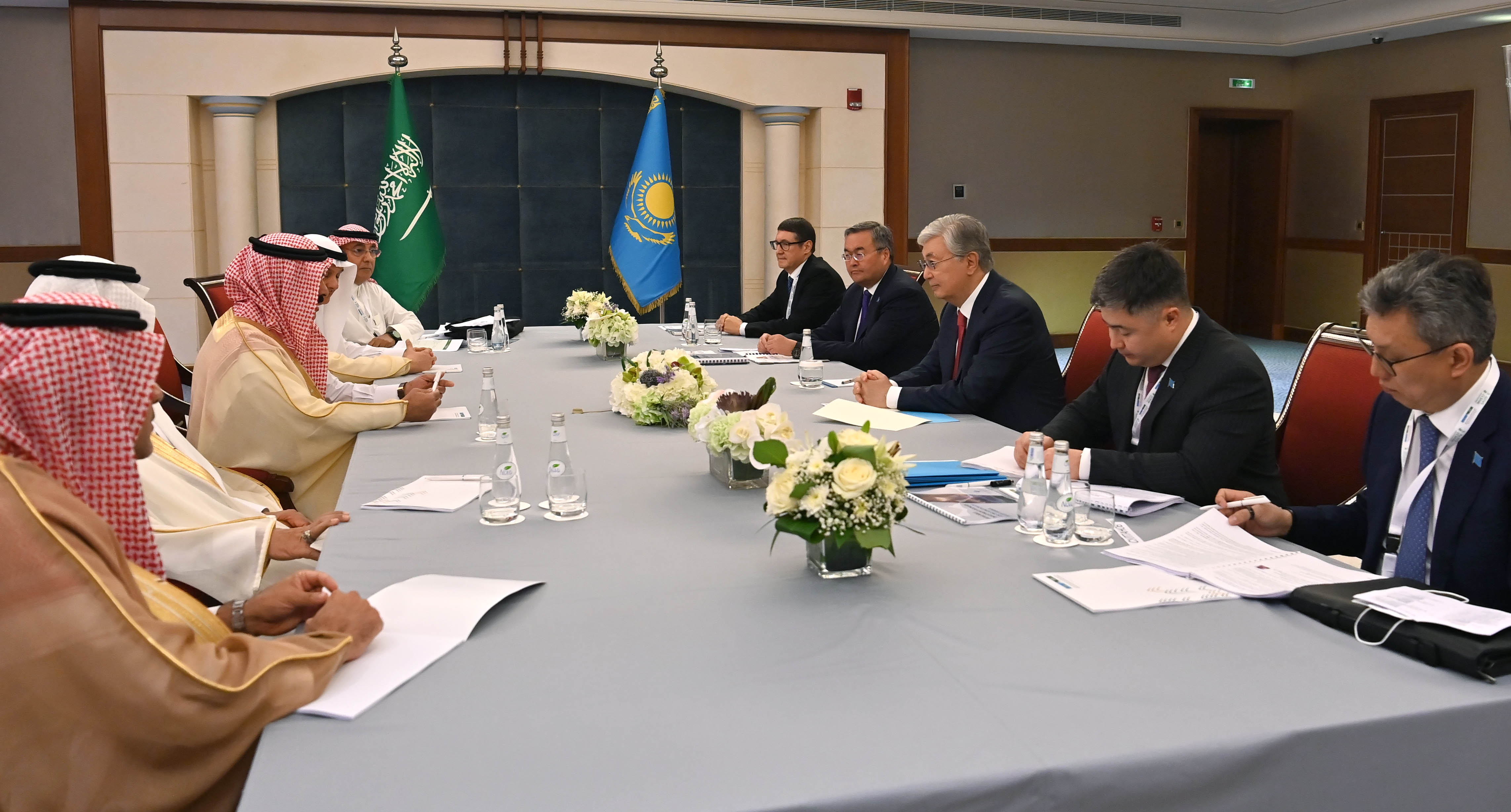 Касым-Жомарт Токаев провел встречи с руководителями крупнейших компаний Саудовской Аравии