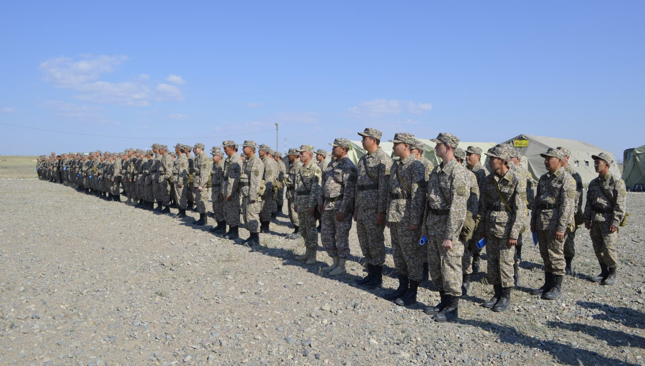 В Вооруженных силах проходят учебные сборы военнообязанных