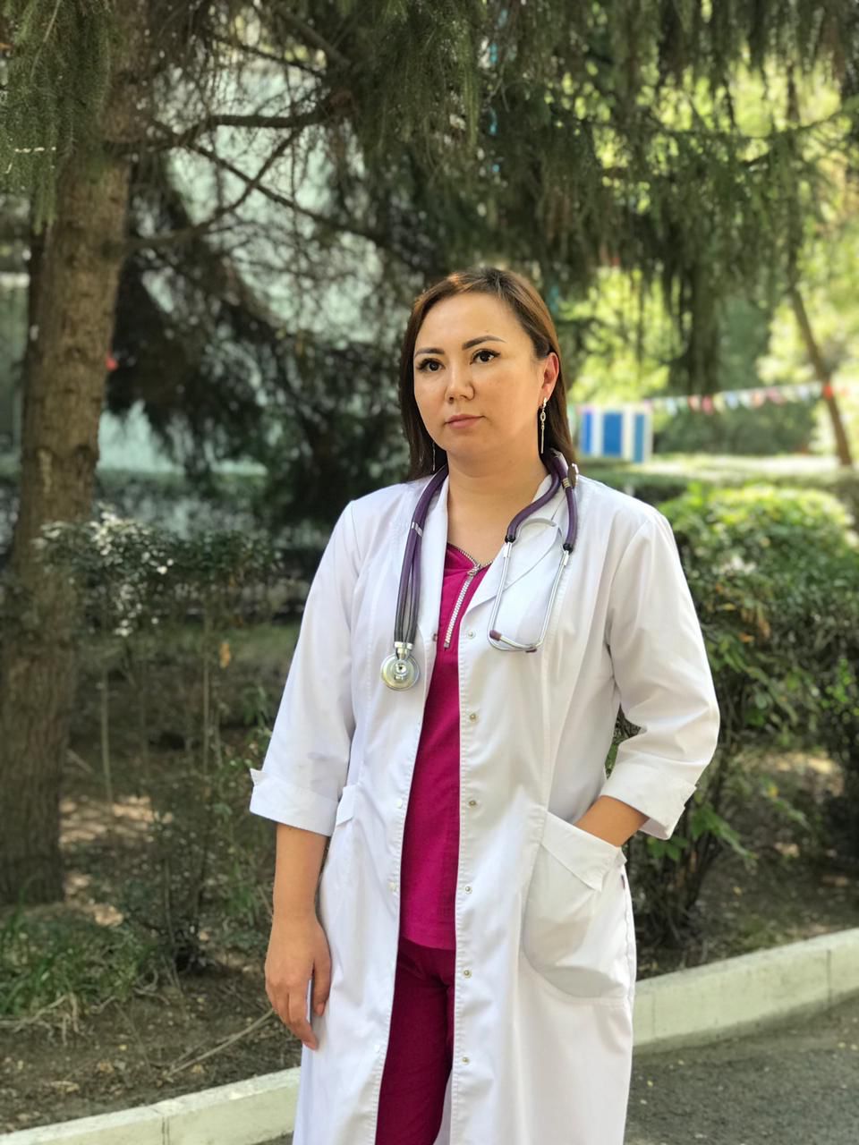 Педиатр из Алматы рассказала о правилах купания детей в бассейне