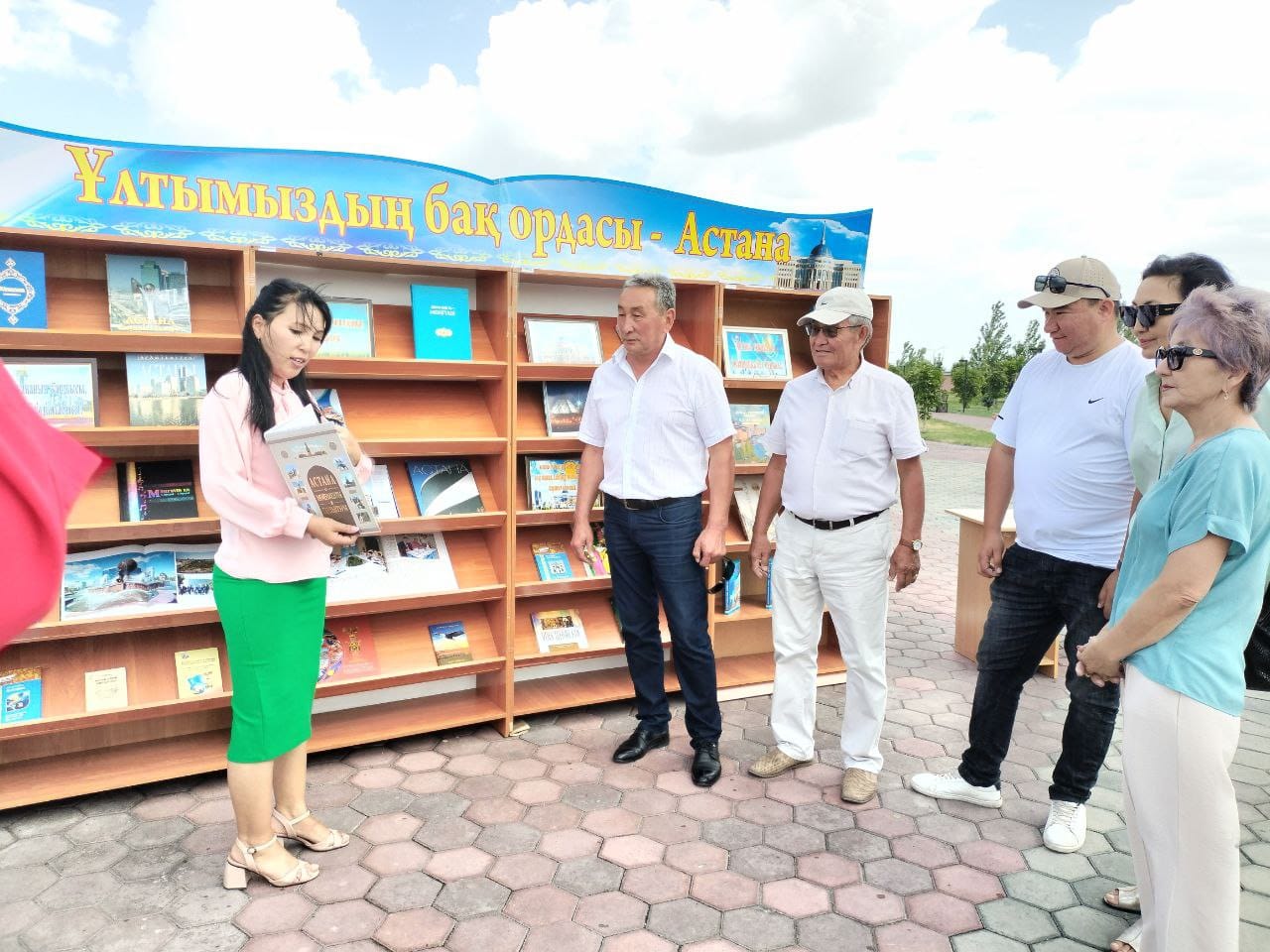 Астана — еліміздің жүрегі, Отанымыздың тірегі.