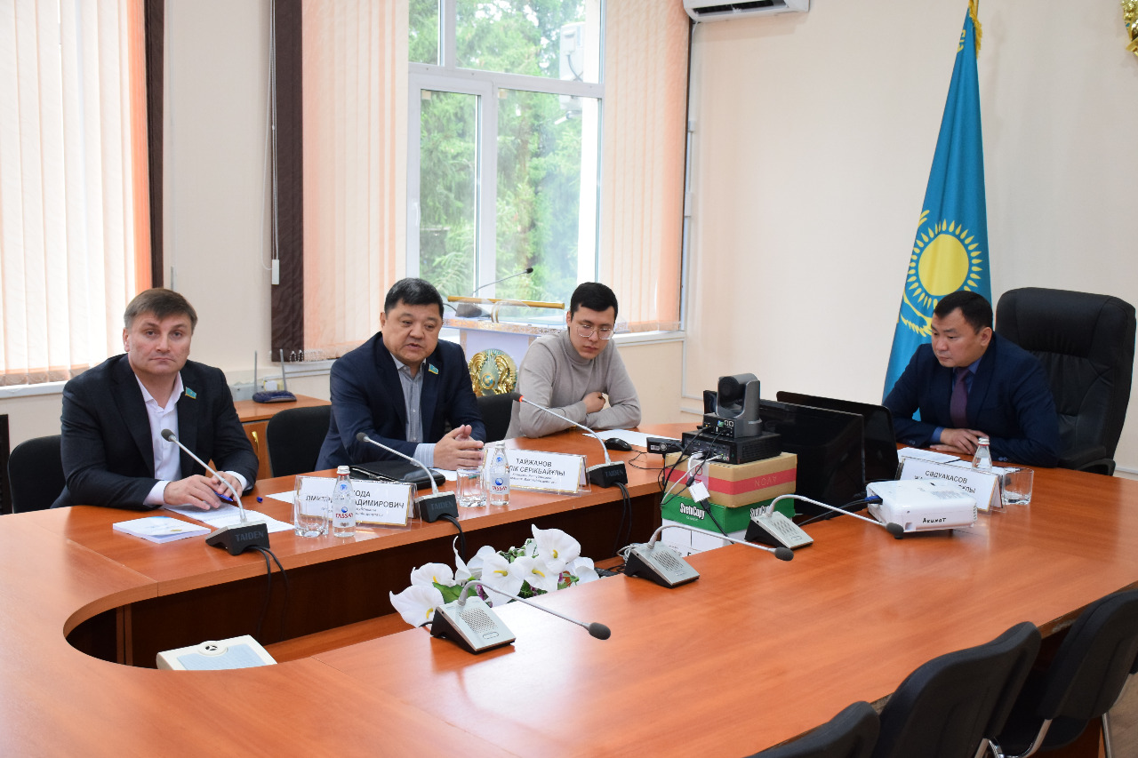 Кызылжарский район с рабочей поездкой посетили депутаты Мажилиса Парламента Республики Казахстан
