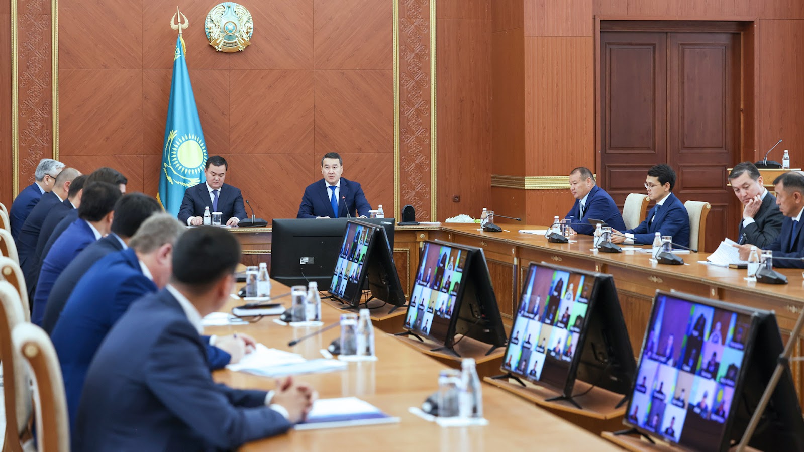 Әлихан Смайылов Қарағанды облысын дамыту жөнінде бірқатар тапсырма берді