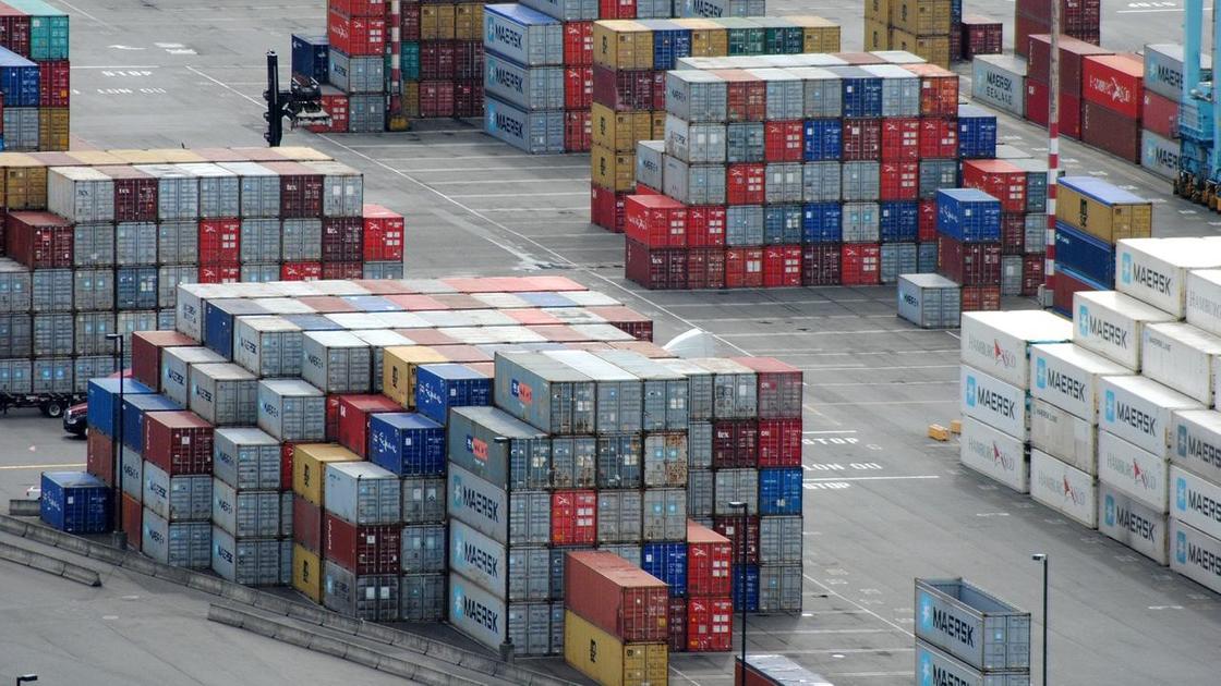 Несырьевой экспорт РК за полгода составил $12 млрд