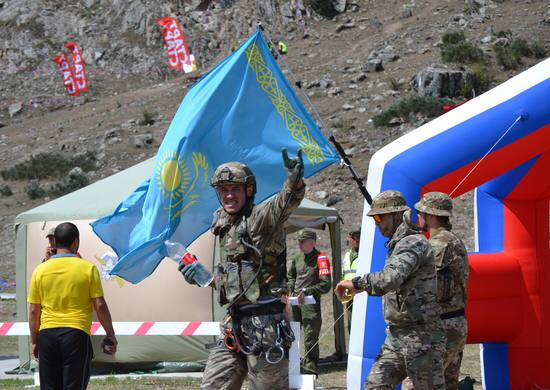 Военнослужащие Казахстана стали лучшими в военно-прикладном состязании на очередном этапе конкурса  «Воин мира»