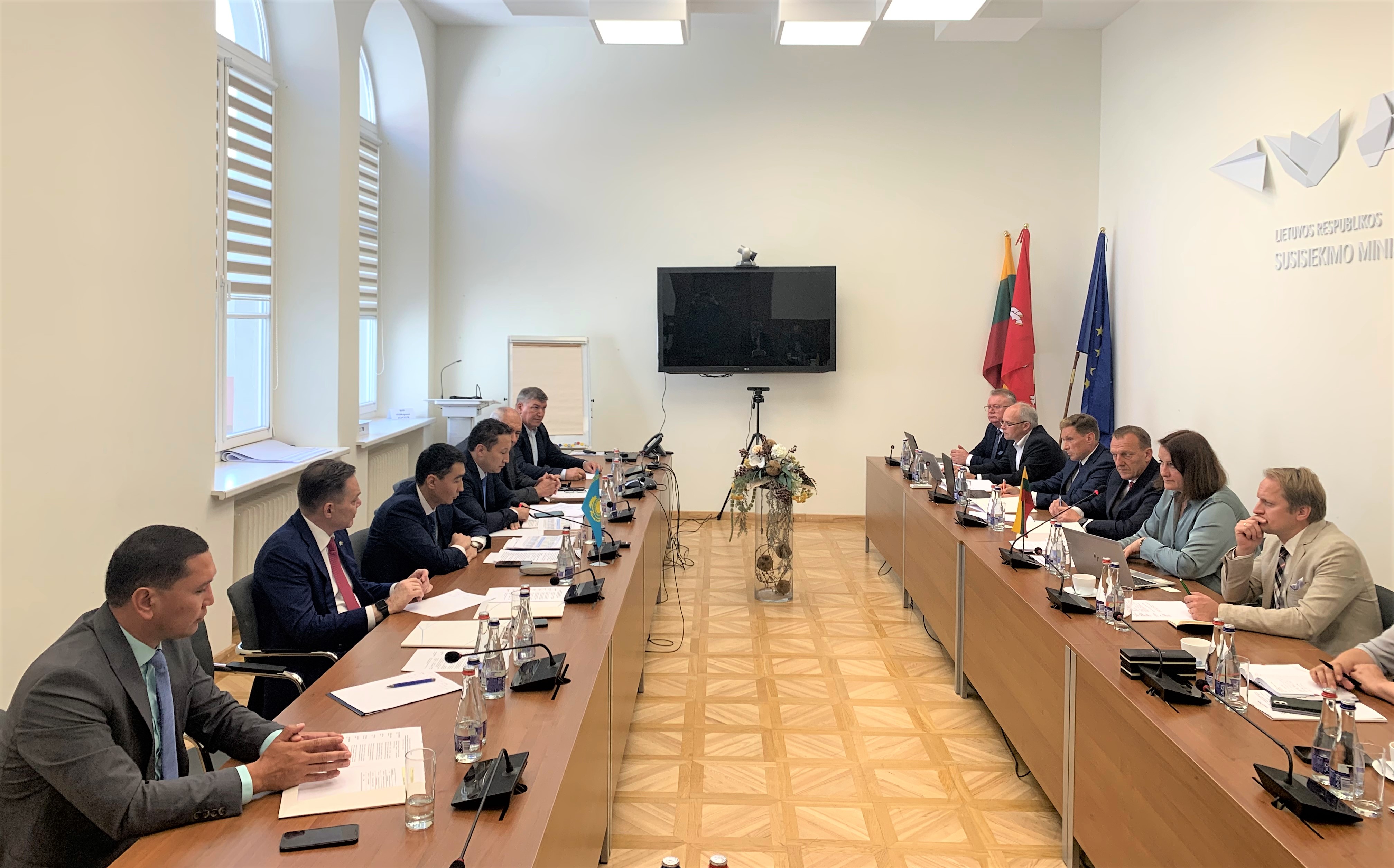 Қазақстан мен Литва  автомобиль тасымалдау көлемінің ұлғаюы мәселелерін талқыланды