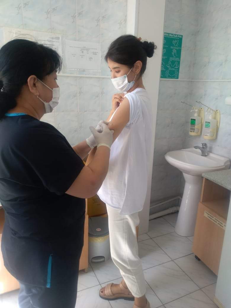 Облыстық тері-венерологиялық диспансердің медицина қызметкерлері ...