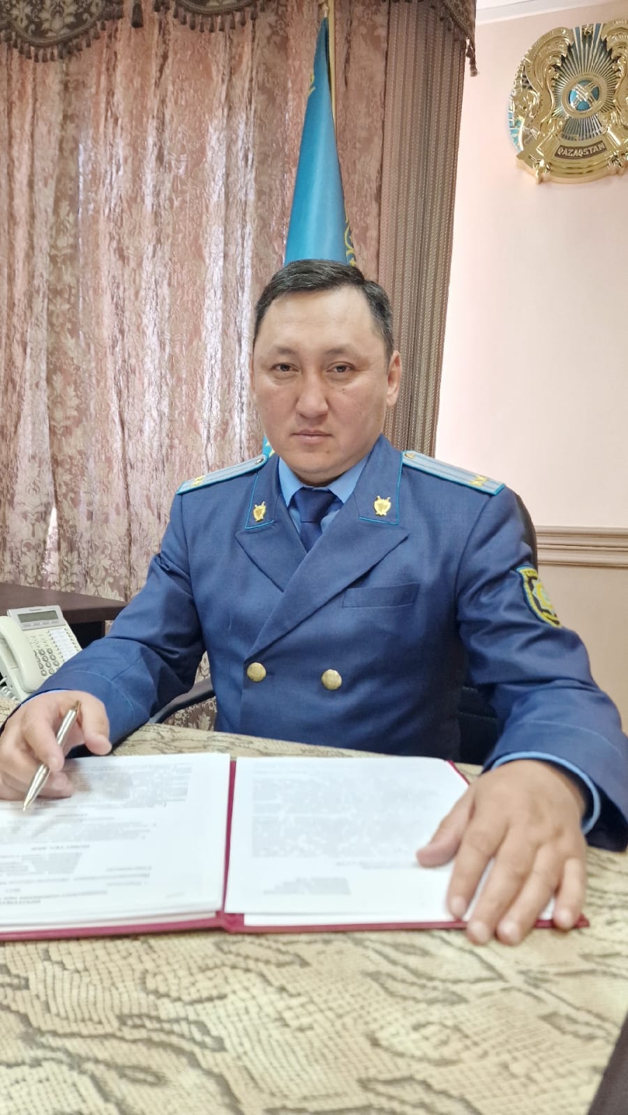 На должность прокурора города Темиртау Карагандинской области назначен советник юстиции Омаров Арман Найманбайұлы.На должность прокурора города Темиртау Карагандинской области назначен советник юстиции Омаров Арман Найманбайұлы.