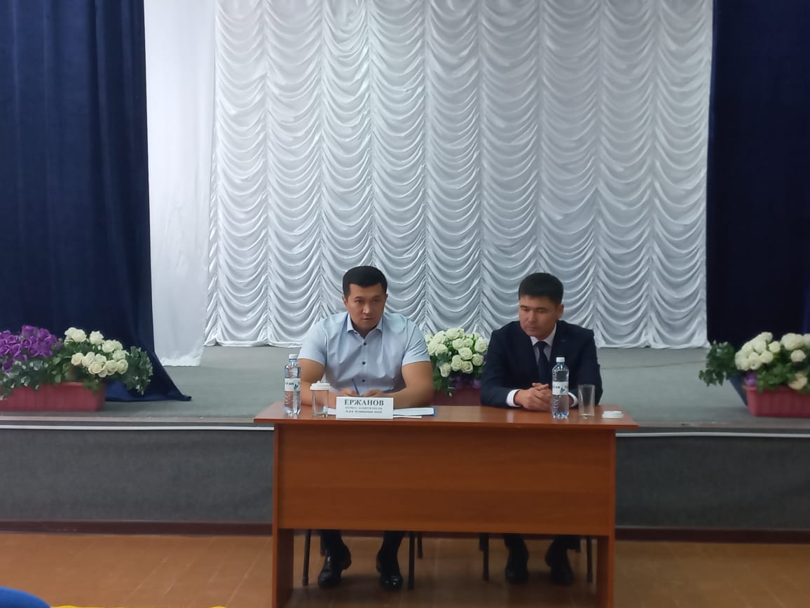Akim of the district presented a new rural akim.