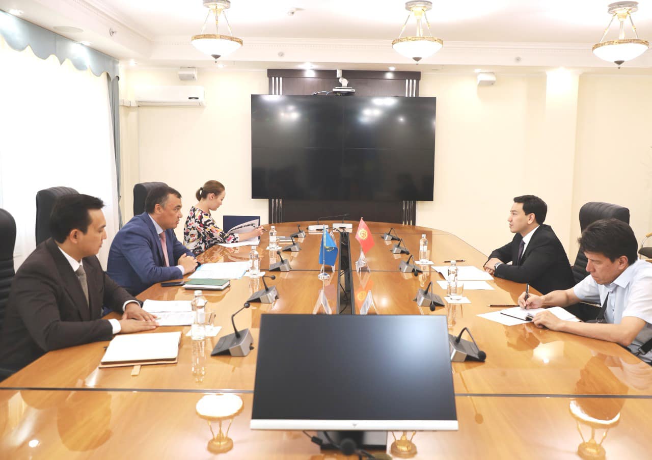 д рк. жд пути казахстана карта. казахстан иллюстрация. схема железных дорог казахстана. флаг казахстана и казахстан.