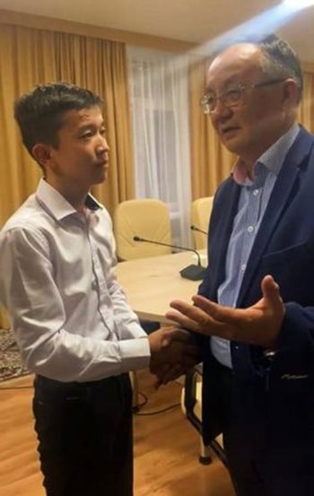 ФЕДЕРАЦИЯ ПРОФСОЮЗОВ РК ОПЛАТИТ ОБУЧЕНИЕ СТУДЕНТА ИЗ МНОГОДЕТНОЙ СЕМЬИ