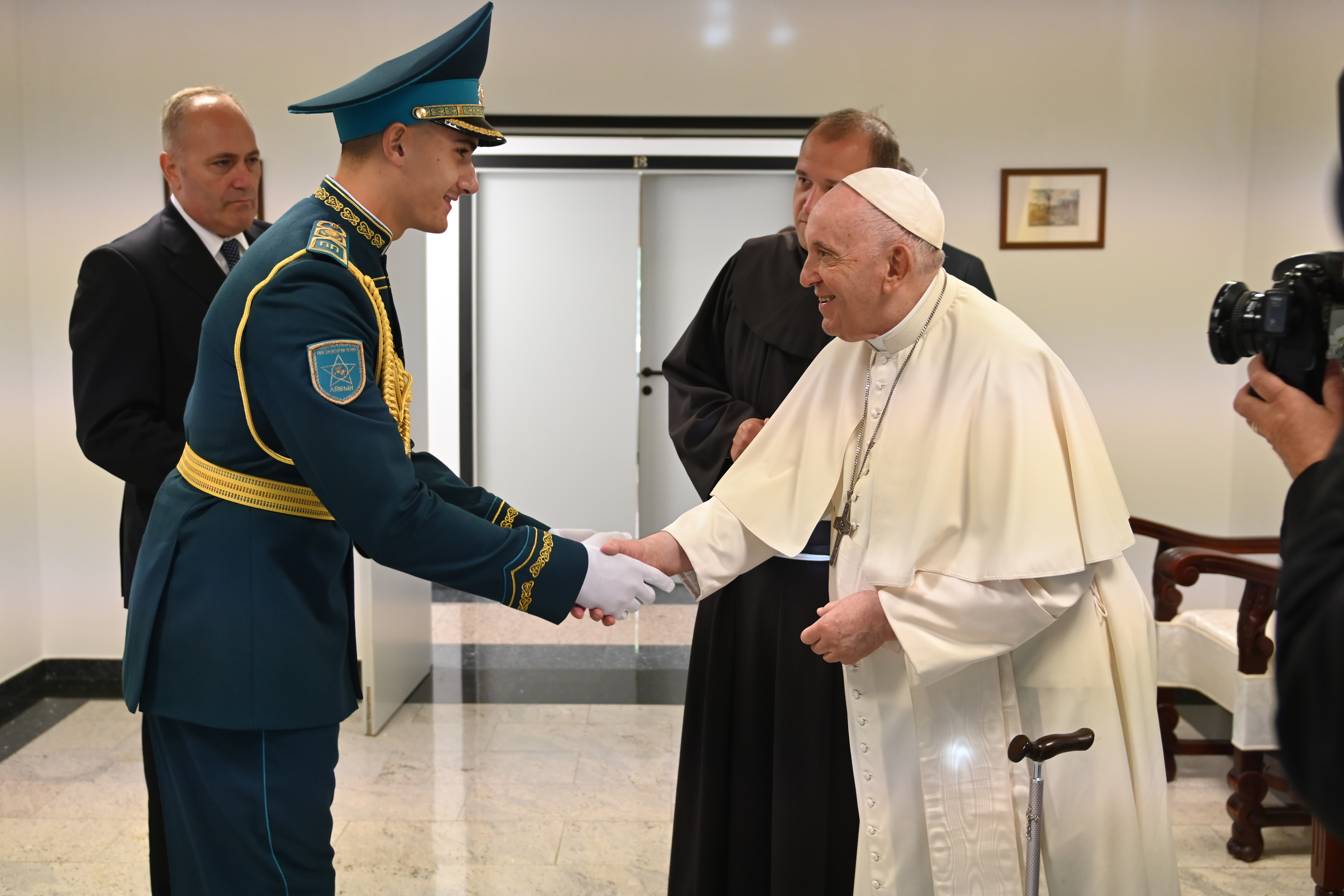 Солдат срочной службы СГО РК удостоился чести приема Папы Римского Франциска