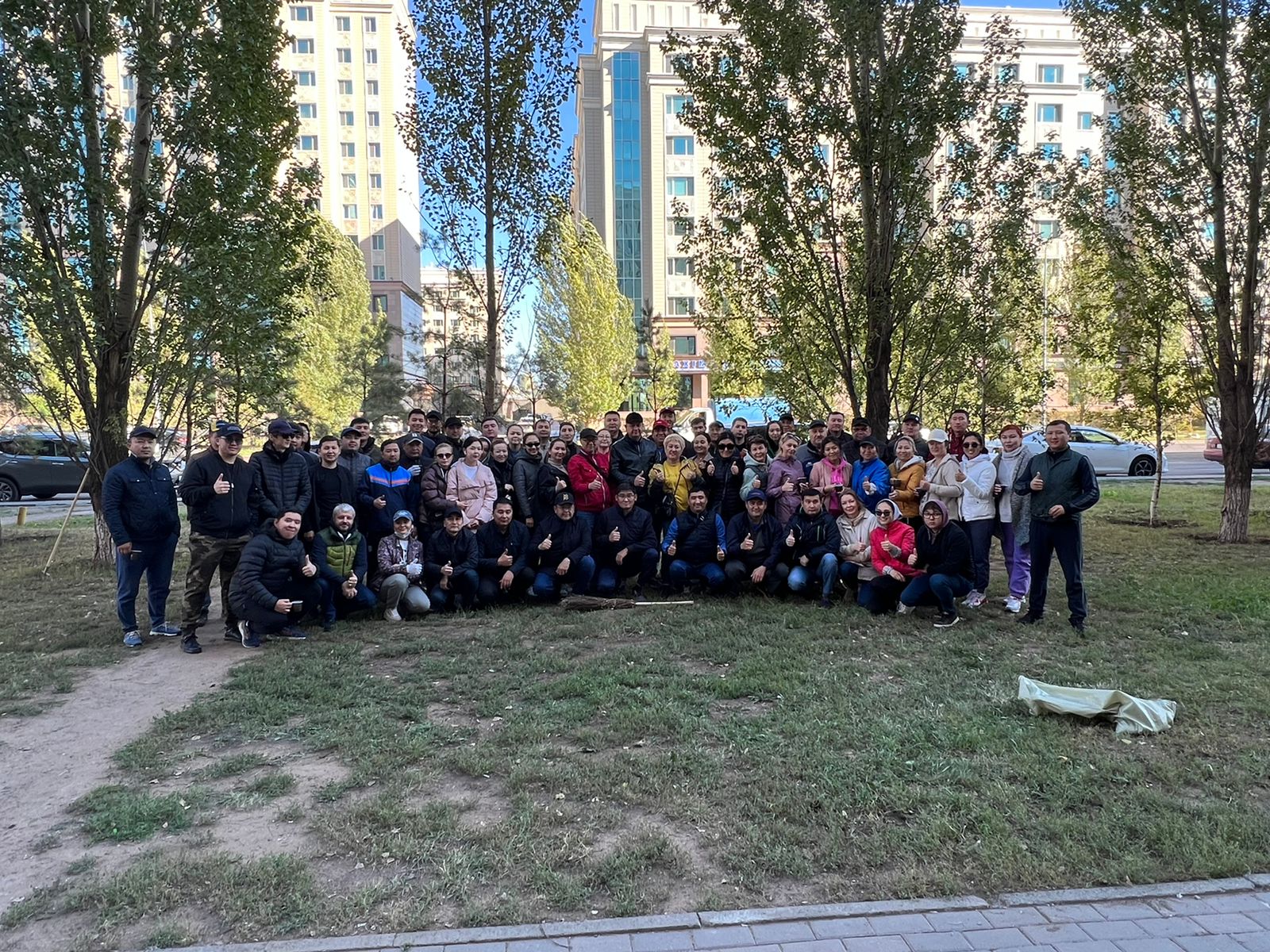 Есеп комитетіні? ?ызметкерлері жалпы?алалы? сенбілікке ?атысты