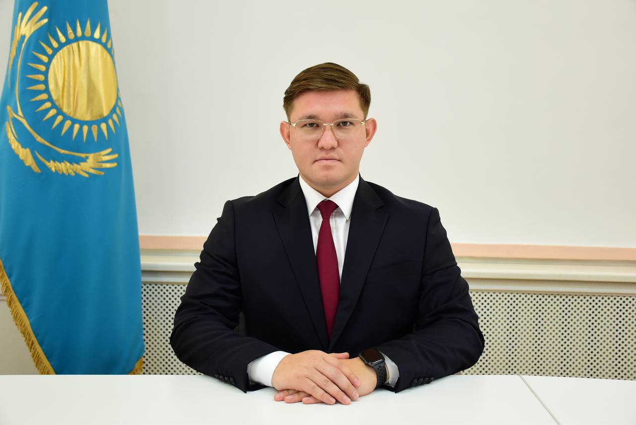 Пискалары бар жалаңаш балапандардың суреттері