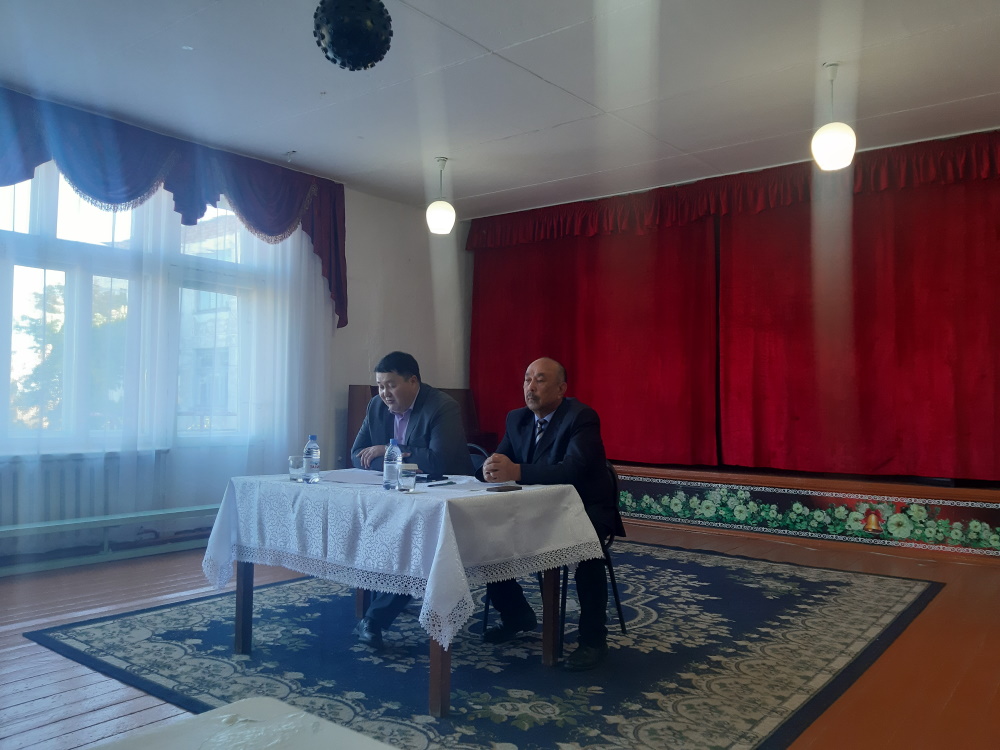 Аким района встретился с жителями Комсомольского сельского округа