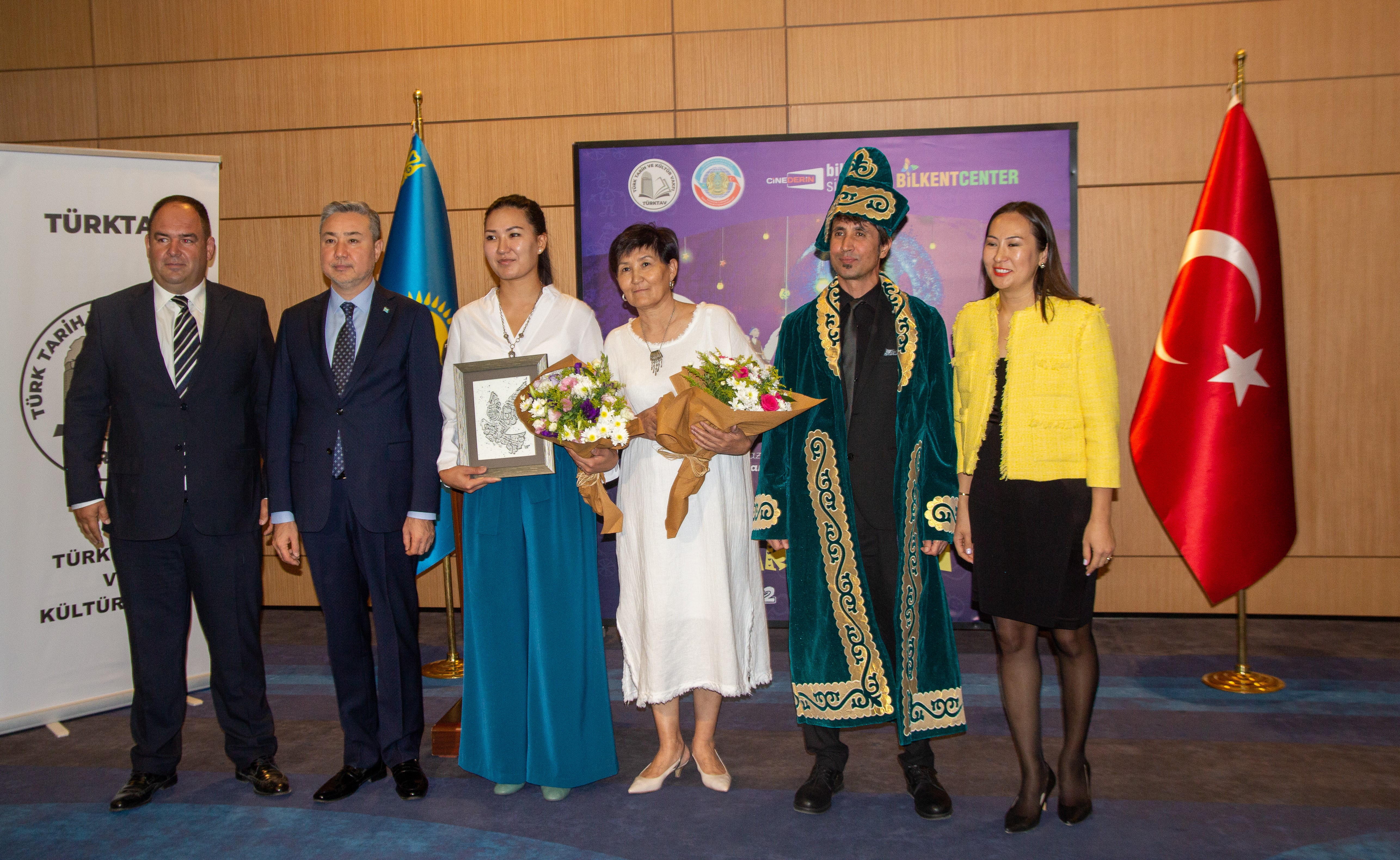 Анкарада «Шаңырақтың иесін іздеп жүрмін» анимациялық қазақ мультфильмінің тұсаукесері өтті