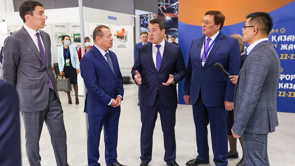 Алихан Смаилов: Правительство примет Комплексный план развития машиностроительной отрасли