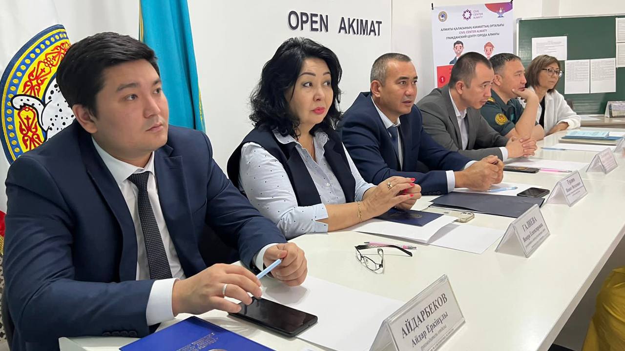 Халаттардағы порно видеолар