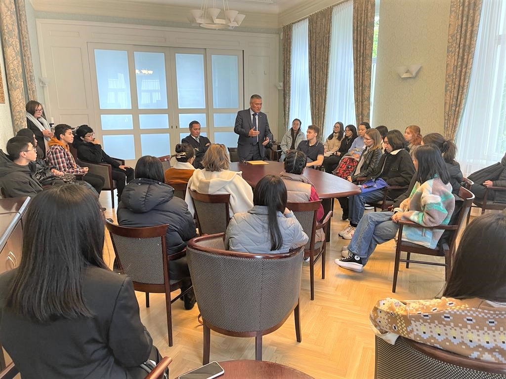 Meeting with Kazakh students was held in Kaunas