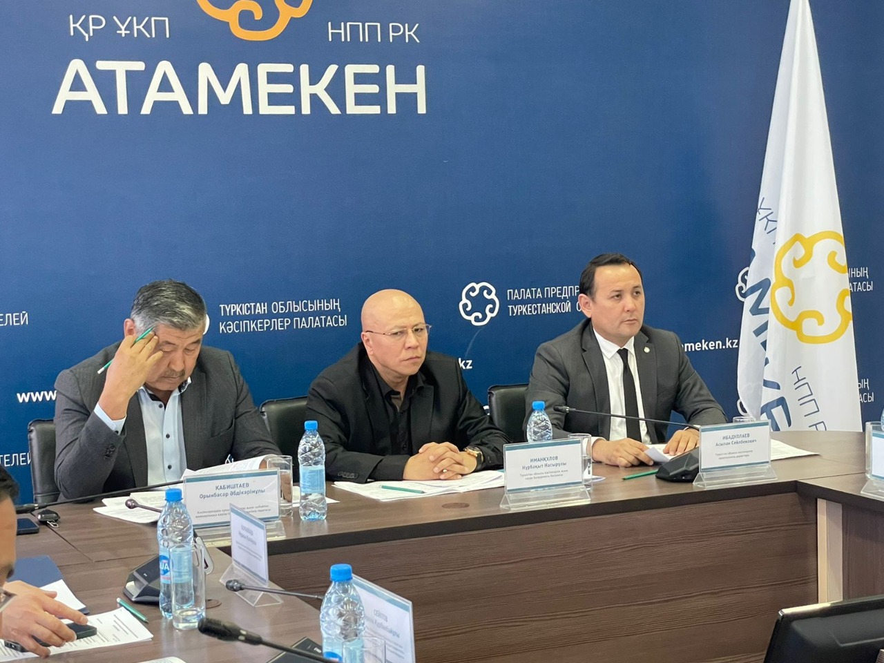 В Туркестанской области прошел Единый день отчета контрольно-надзорных органов перед бизнес-сообществом.