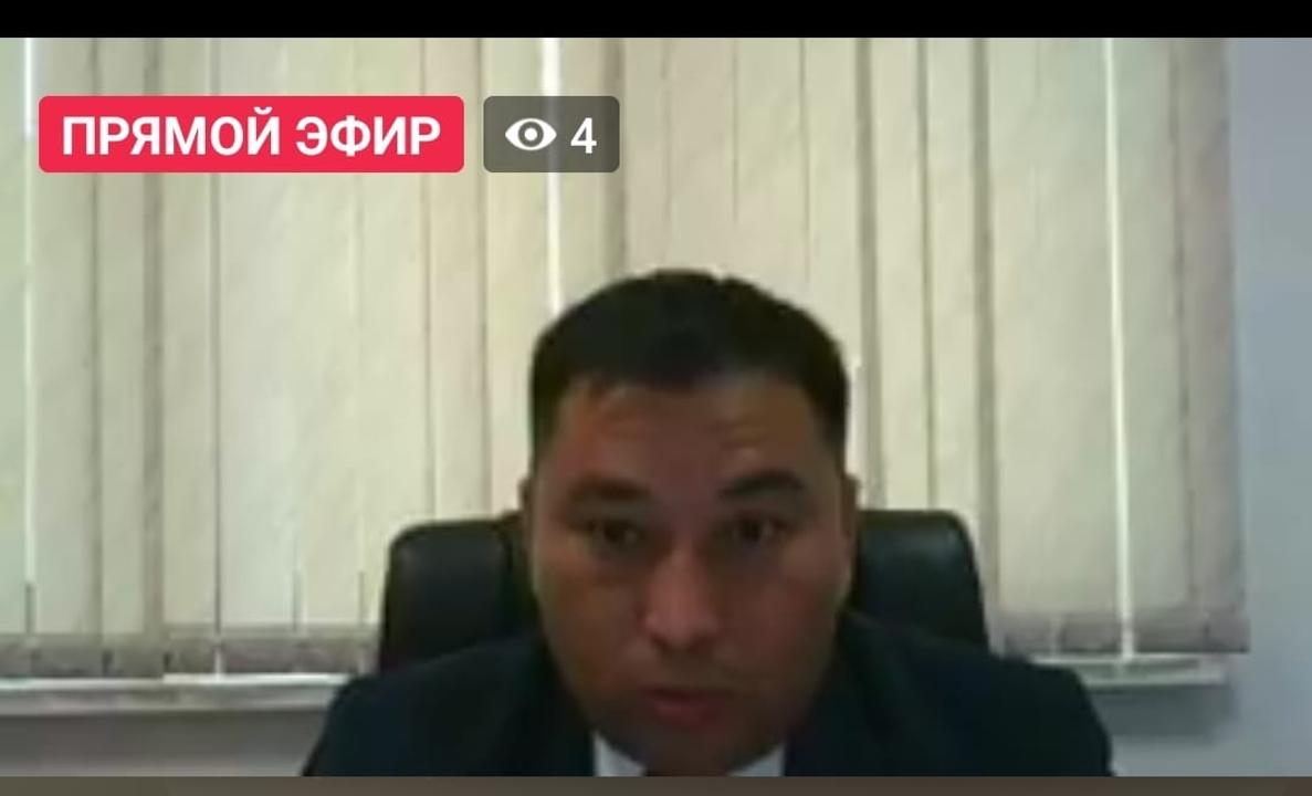 Сүйкімді брюнетка жыныстық қатынасқа түсуге алданып қалды