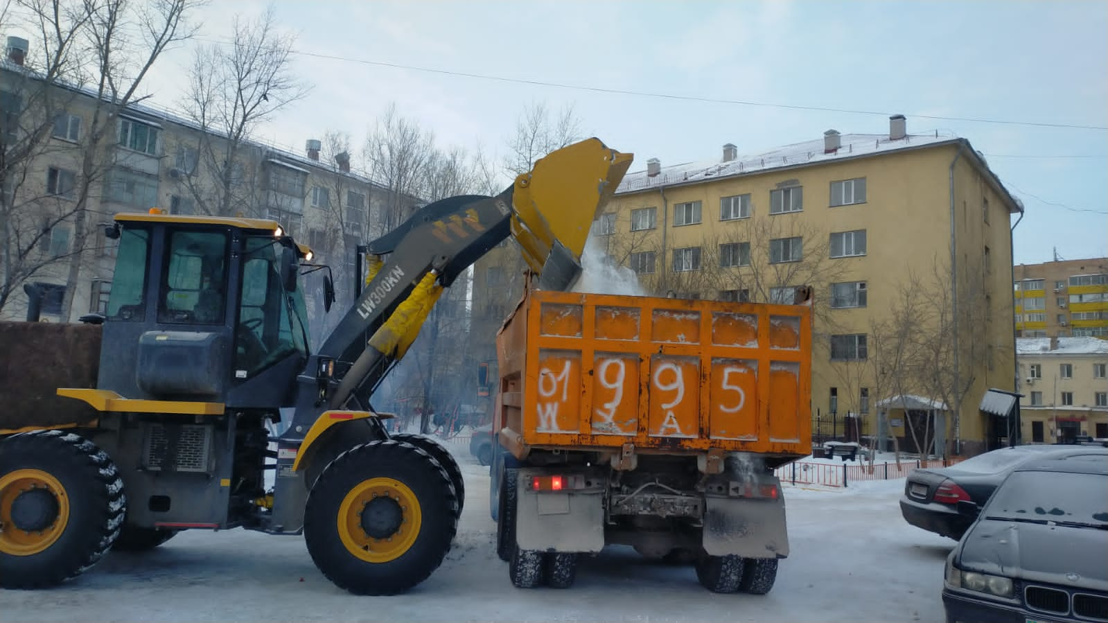 Елордадан бір түнде 21 мың текше метрден астам қар шығарылды