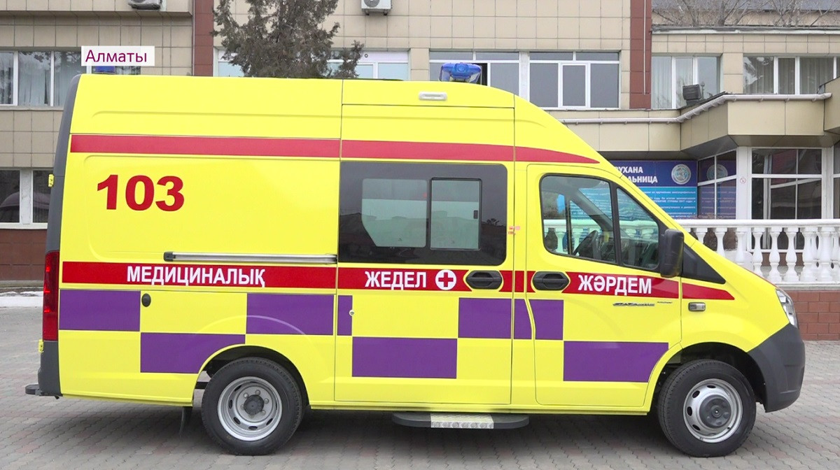 Абай облысында тұңғыш рет жедел жәрдем қызметінің 22 жүргізушісі марапатталды