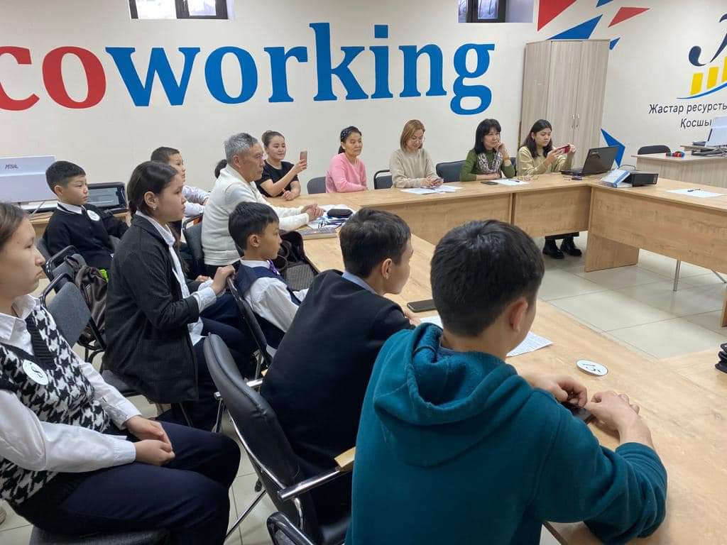 КІТАП ОҚЫ: Мұхтар Әуезов. Қилы заман