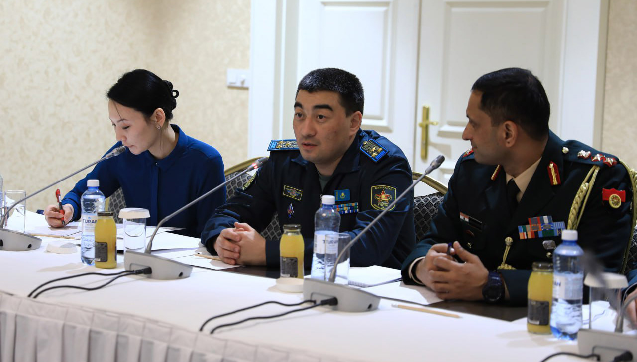 В Министерстве обороны обсудили аспекты сотрудничества с ассоциацией военных атташе