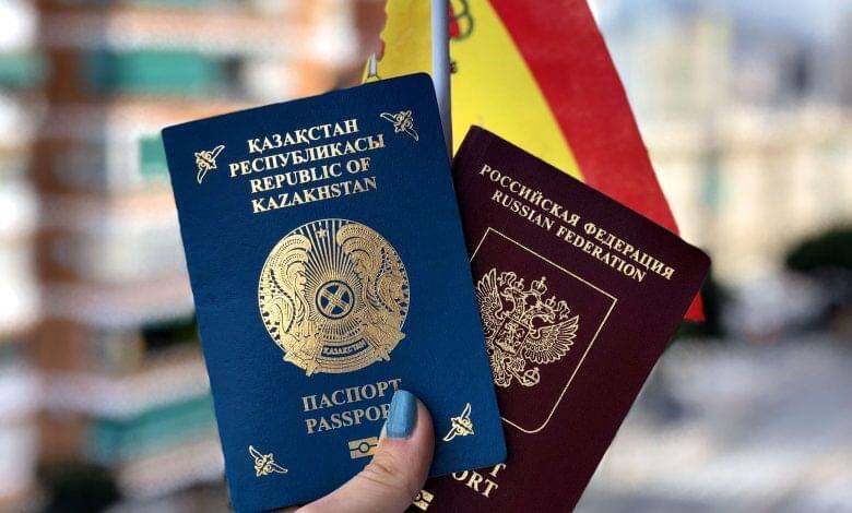 Около 60 граждан с двойным гражданством  выявили сотрудники миграционной службы ДП ВКО