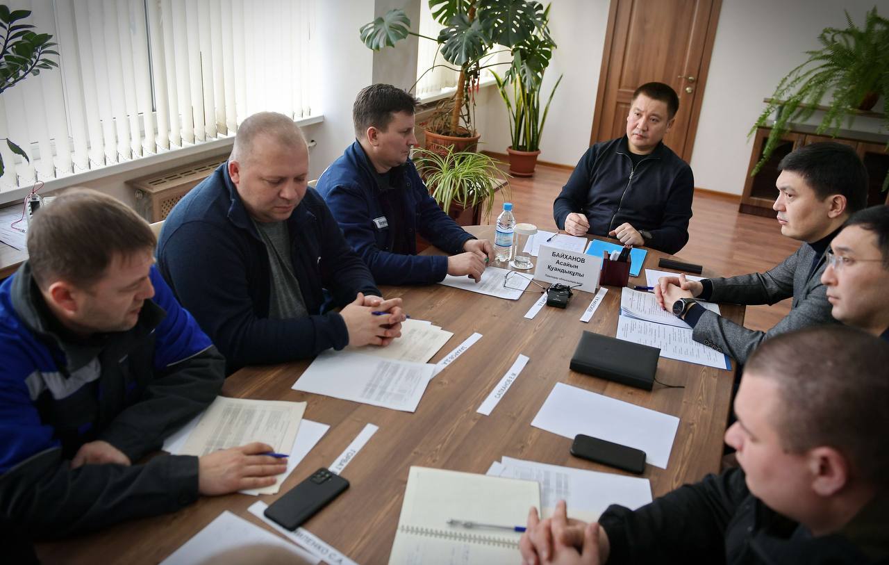 Аким области Асаин Байханов провел в Экибастузе заседание оперативного штаба по ситуации с теплоснабжением города