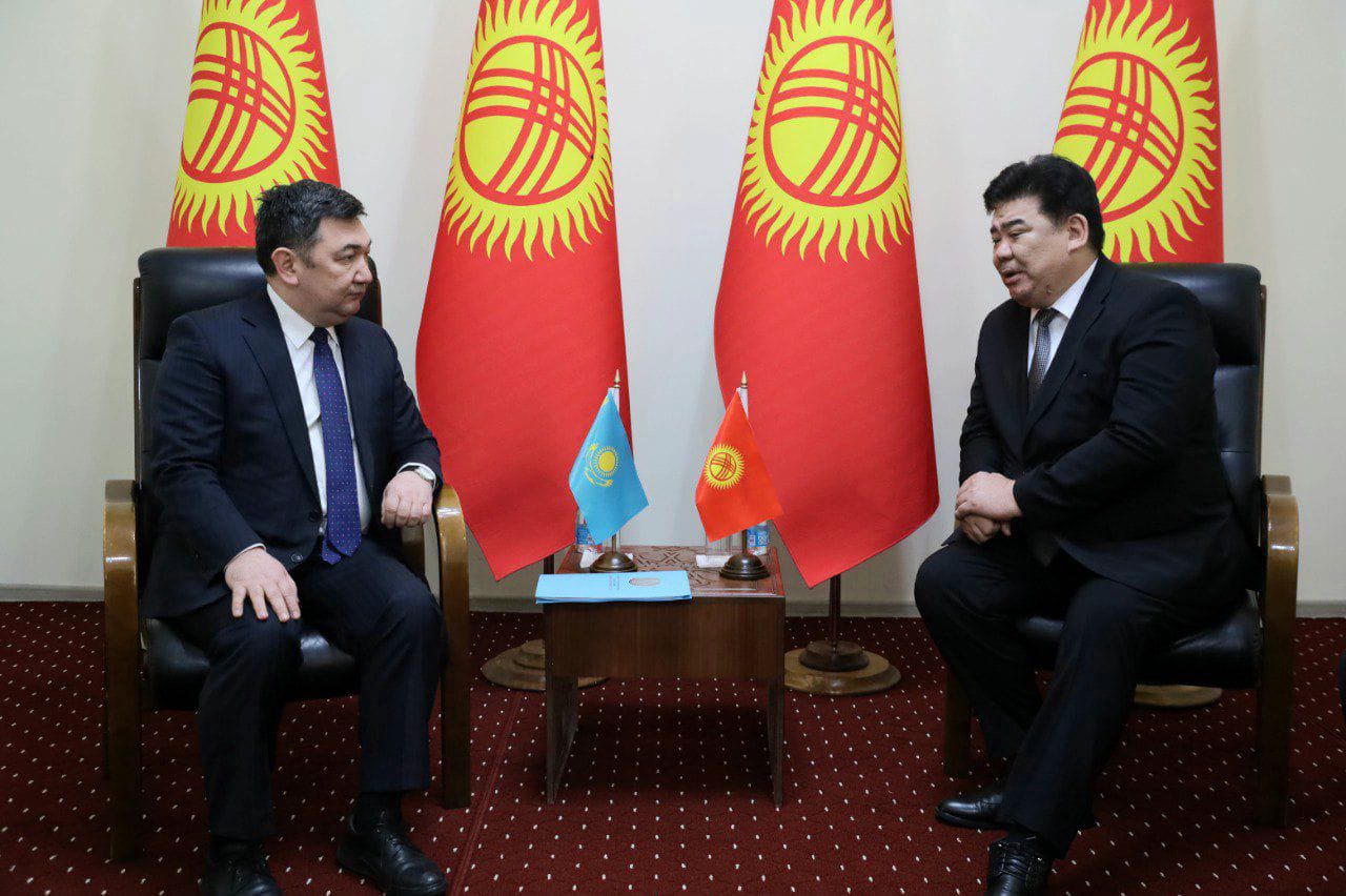 Встреча с министром культуры, информации, спорта и молодежной политики Кыргызстана Алтынбеком Максутовым